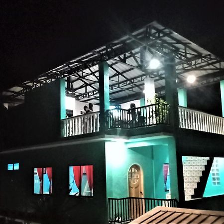Smallfry'S Beach Resort Calatrava  Esterno foto